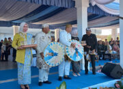 Moment Hardiknas Bupati Majalengka Kasih Kado Pemberian Insentif buat Guru