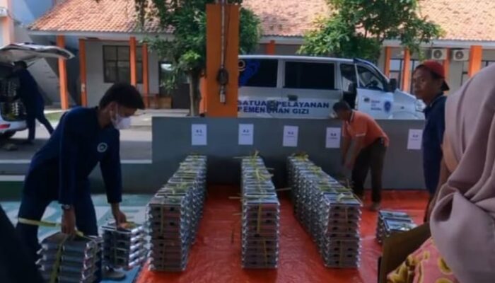 Program Makan Bergizi Gratis Resmi Bergulir di SMAN 1 Palimanan Cirebon