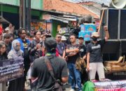 SK Bupati Dipersoalkan,Aksi Mahasiswa di DPRD Kuningan Hampir RicuhHampir