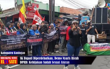 SK Bupati Dipersoalkan, Demo Mahasiswa Memanas Aksi di Gedung DPRD Kuningan Nyaris Ricuh