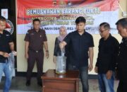 Wujud Transparansi Hukum, Sat Res Narkoba Polres Majalengka Bersama Kejaksaan dan Pengadilan Musnahkan Barang Bukti Sabu