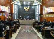 Rapat Paripurna DPRD Indramayu Bahas Pandangan Umum Fraksi Atas dua Raperda