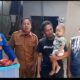 Ular Sanca Masuk Dapur Warga Cidahu, Damkar Kuningan Lakukan Evakuasi Cepat