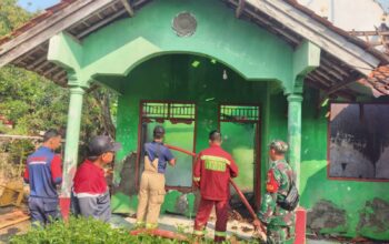 Diduga Akibat Korsleting Listrik, Dua Rumah di Bantarjati Majalengka Ludes Terbakar, Kerugian Capai Rp200 Juta