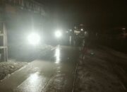 Menunggu 30 Tahun Lebih Jalan di Cor, Kini Warga Desa Karangasem Merasa Gembira